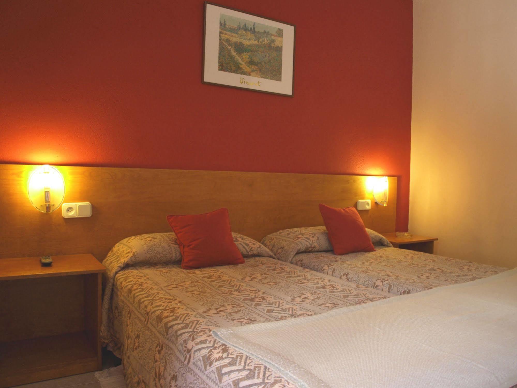 Hotel La Farga 2*