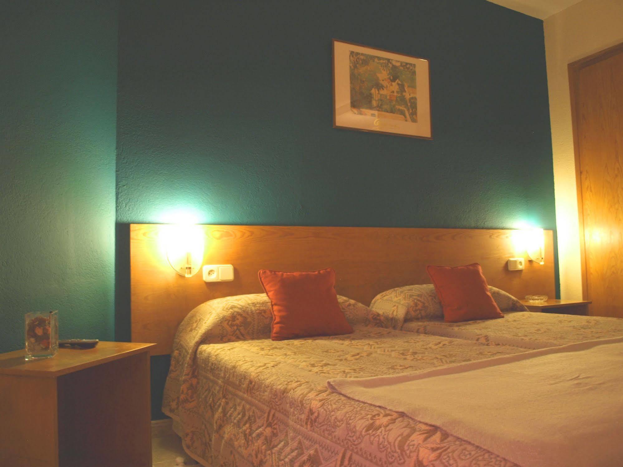 La Farga Hotel 2*