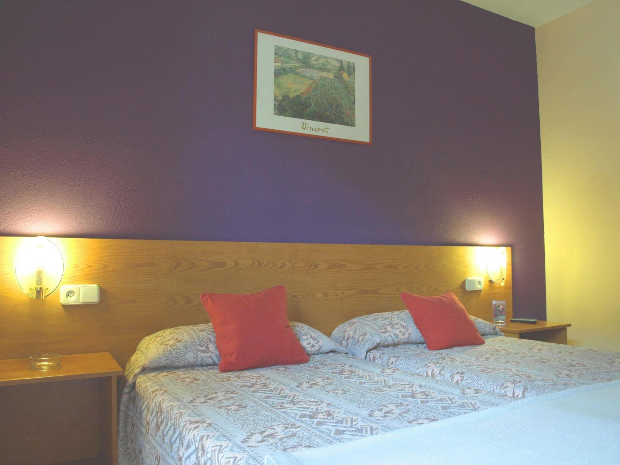 La Farga Hotel 2*
