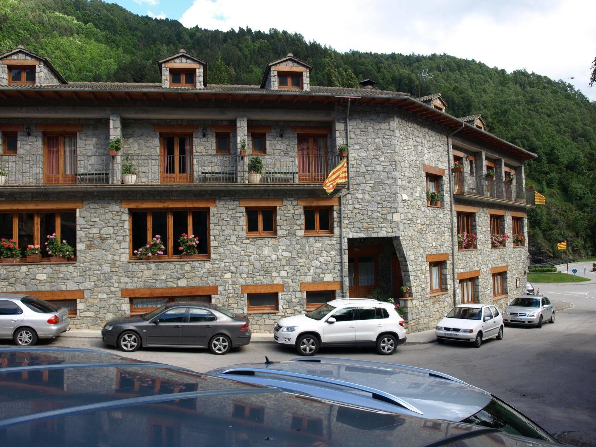 La Farga 2*